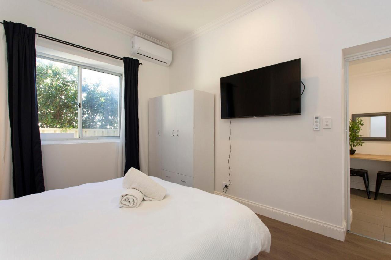 Dingo At White Gum Lodge Fremantle Ngoại thất bức ảnh